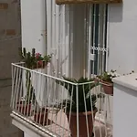 לינה וארוחת בוקר My House