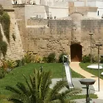 לינה וארוחת בוקר My House