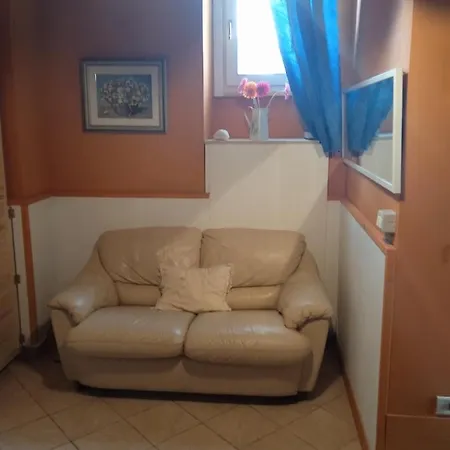Bed & Breakfast My House *